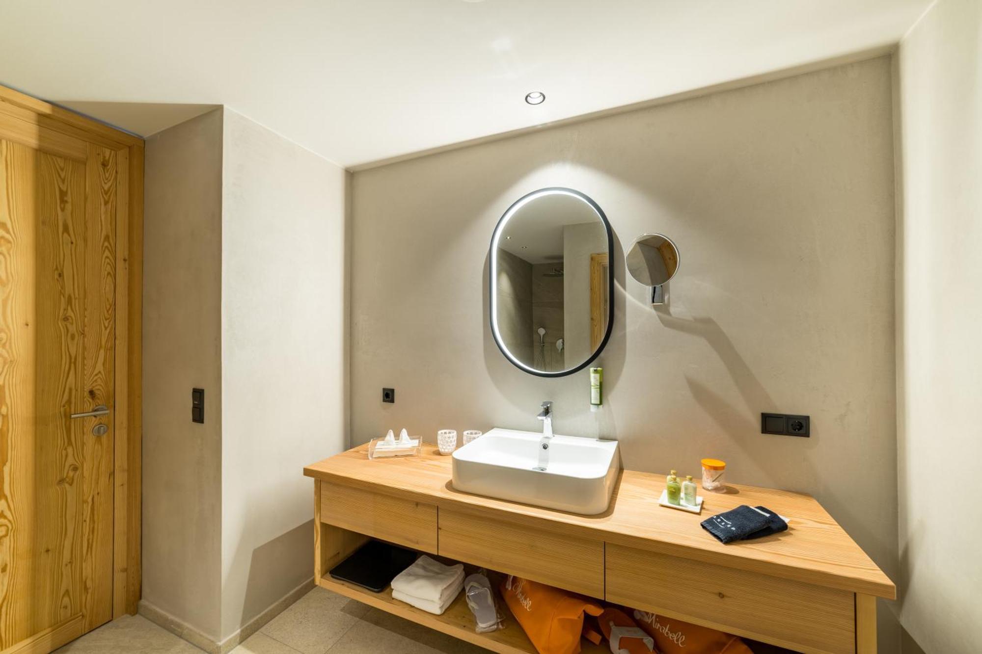 Mirabell Dolomites Hotel - Luxury Ayurveda & Spa Olang Exterior foto