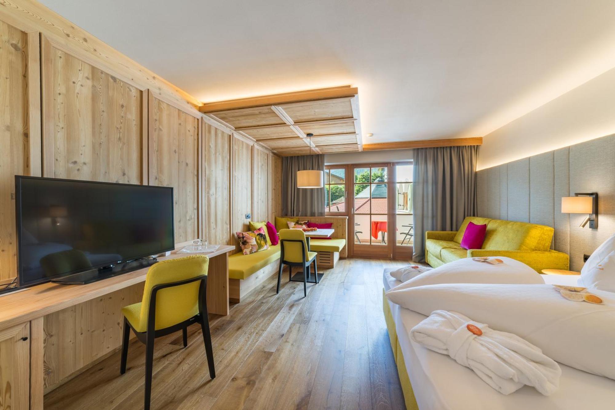 Mirabell Dolomites Hotel - Luxury Ayurveda & Spa Olang Exterior foto