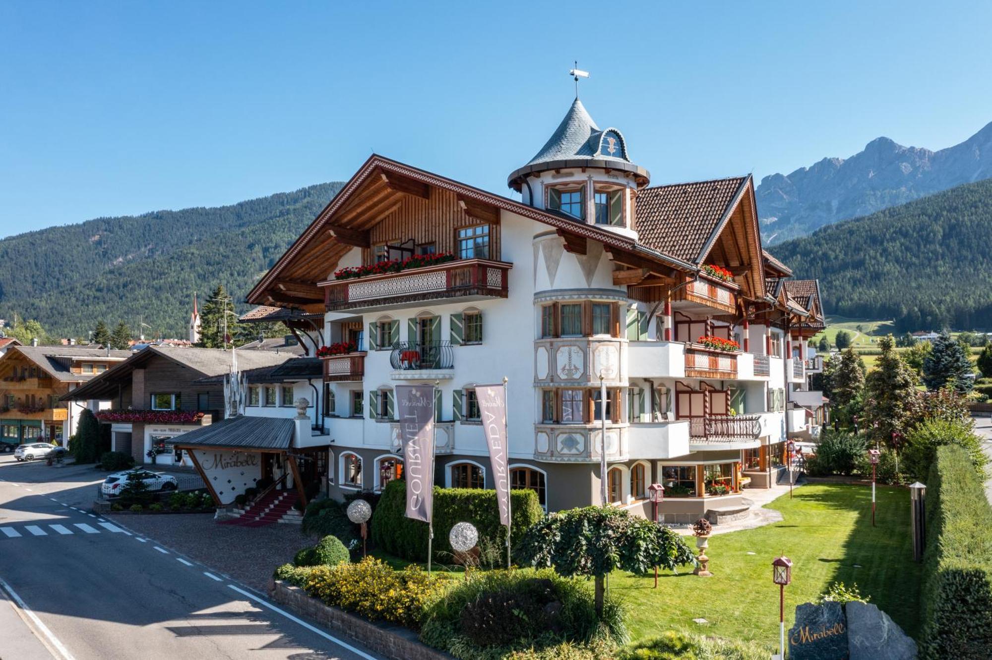 Mirabell Dolomites Hotel - Luxury Ayurveda & Spa Olang Exterior foto